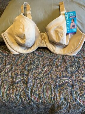 Vanity Fair Light Beige Minimizer Bra